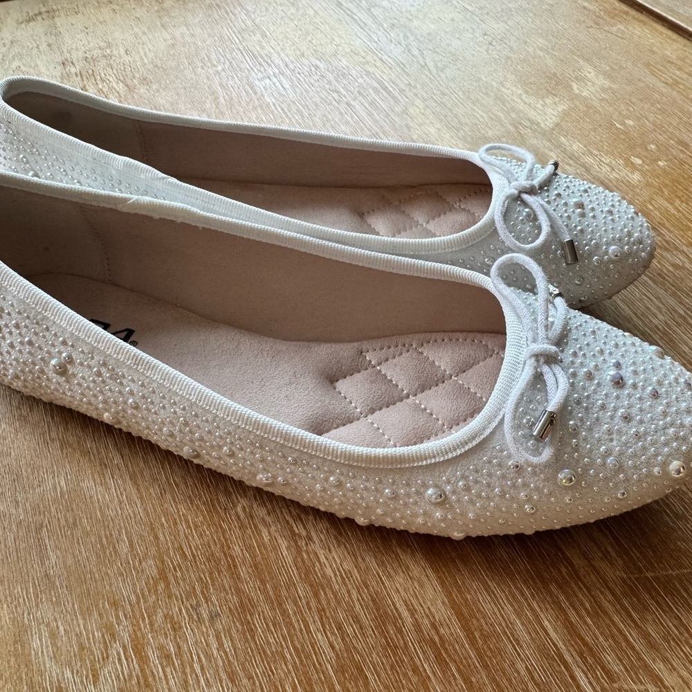 Soda White Beaded Ballet Flats Shoes Size 9